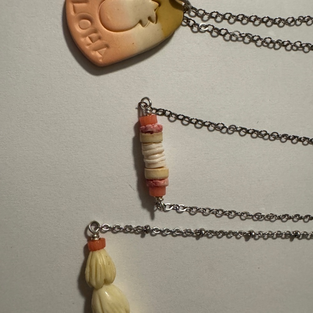 Set of 3 beachy/shell Necklaces